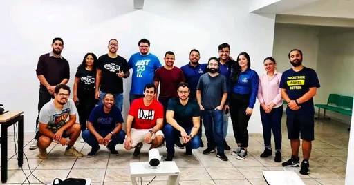 Image 1 for A Pic of our meeting about SigNoz yesterday on <span class="s-emoji">🇧🇷</span><br>#devcommunity #opensource<br>My thanks.